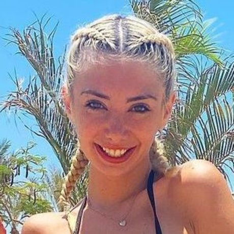 Daniela Bar ヌードモデル 写真