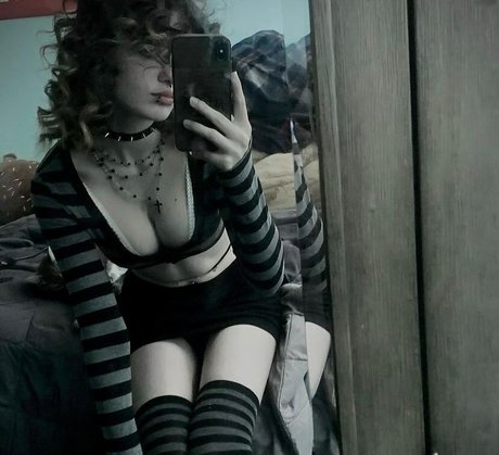 goth queen os スター 写真