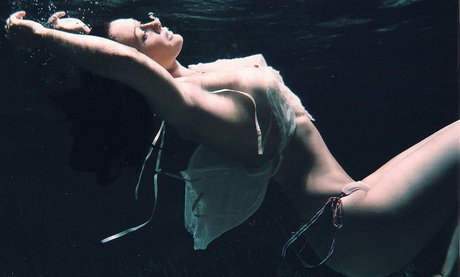 Shannen Doherty ヌードモデル アーカイブ