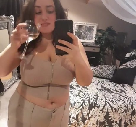 Pornhub オンリーファンズ ヌード 画像