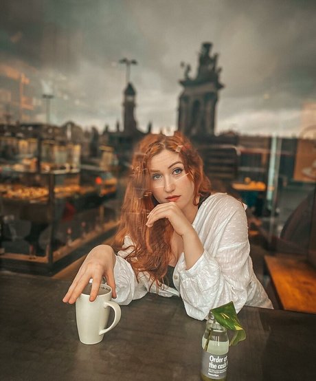Julia Nilon top profile image