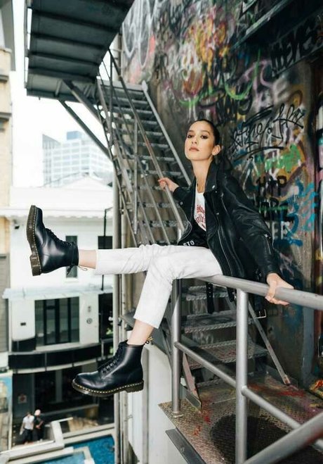 Manahou Mackay アート女優 画像