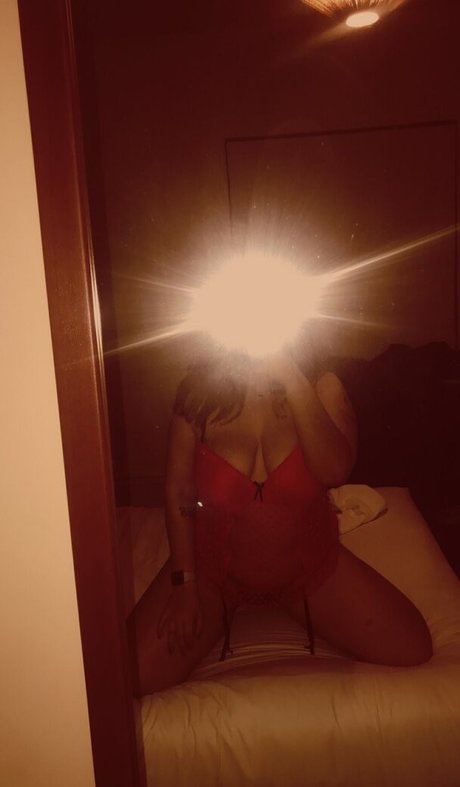 Lightnesss ヌード女優 写真