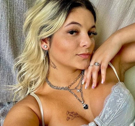 Isabela Roza ポルノスター 写真