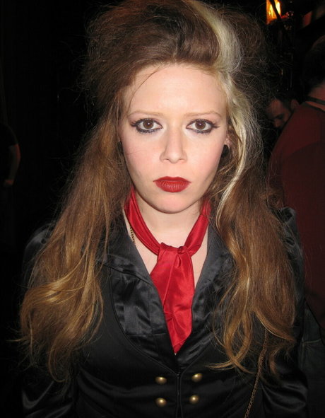 Natasha Lyonne ホットなモデル 画像