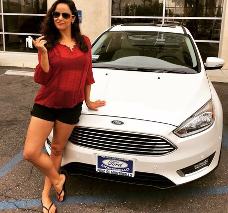 Melissa Fumero セクシーモデル 写真