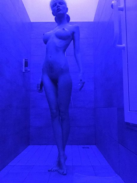自然な赤毛のオンリーファンズ アートポルノ 画像
