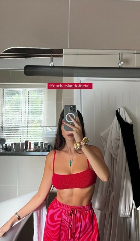 Sophie Slape ホットモデル 画像