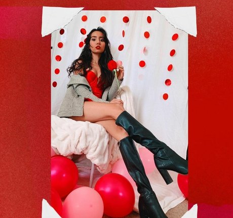 brianna batiste ヌードのポルノスター 写真