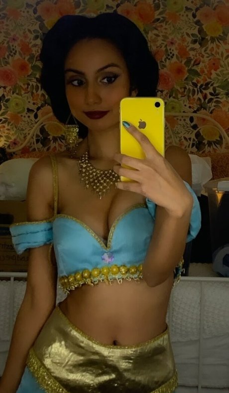 brianna batiste 独占スター 写真