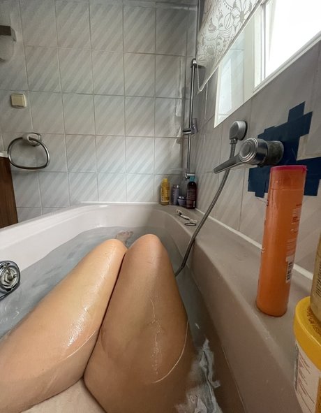 blondigirlll ヌードモデル 写真