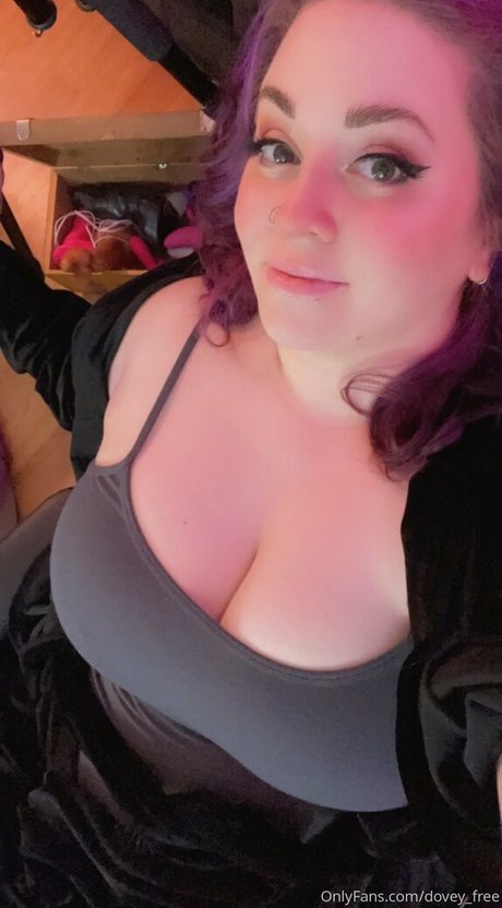 Dovey ASMR top profile image