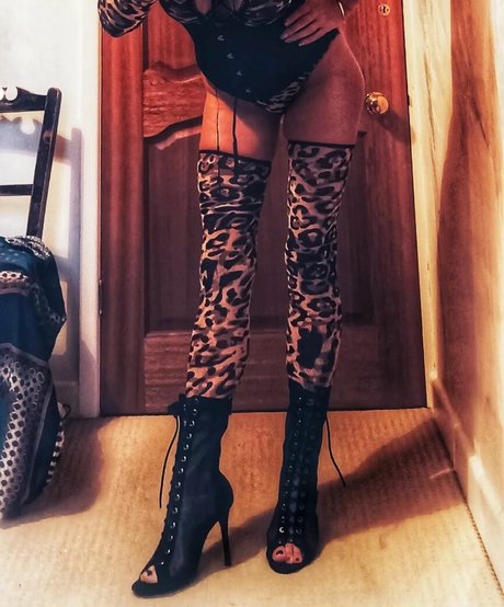 Marythegym ポルノスター セックス 画像