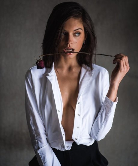 Alyssa Lynch ポルノスター 写真