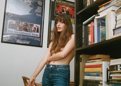 Louise Follain セクシーなスター アーカイブ