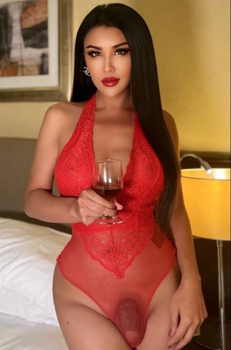 ployshayada トップ女優 写真