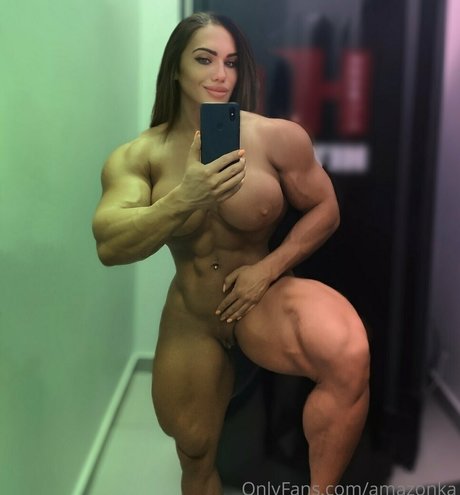 Nataliya Amazonka エロティックなモデル 画像