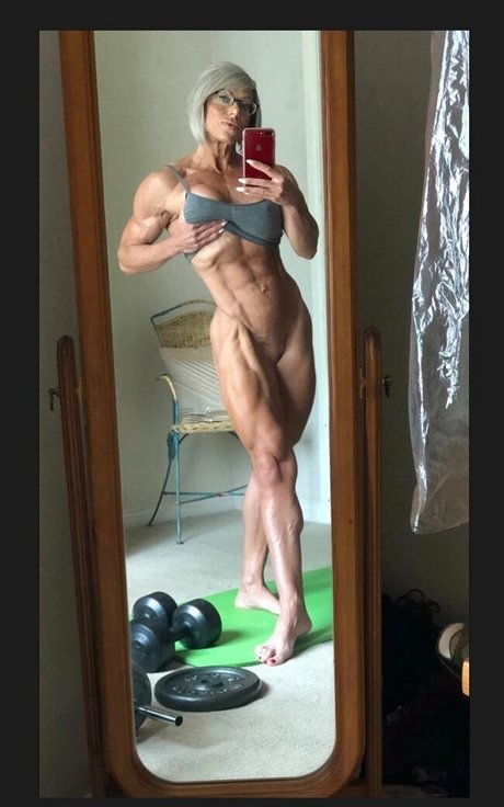 juliepereirapt ヌードスター 写真