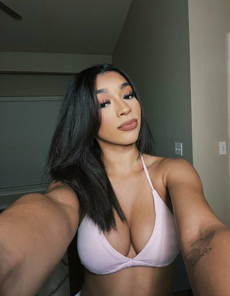 bryonceee 最高の女優 写真