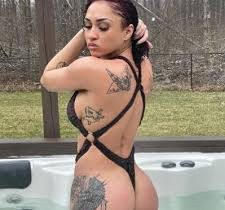 Lilyurislut 独占女優 写真