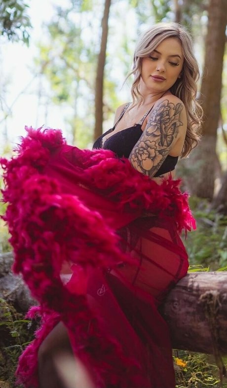 Cassidy June スター 裸 写真