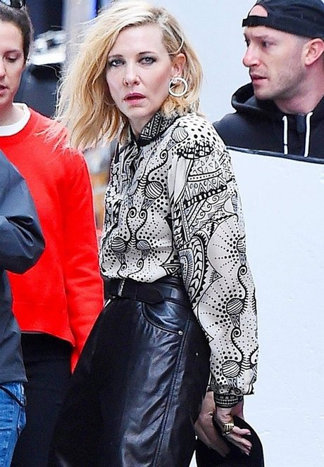 Cate Blanchett ホットなポルノスター 写真