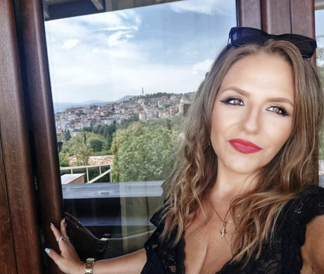 Stella Vulcheva セクシーなポルノスター 写真
