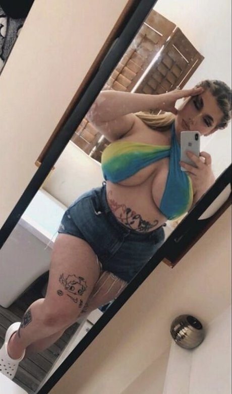 Sophie C 女優 写真
