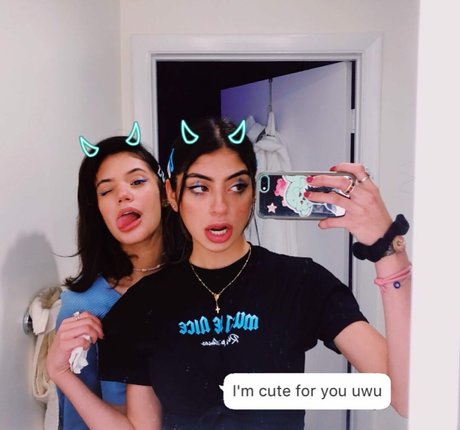 Antoenella エロティックモデル 画像