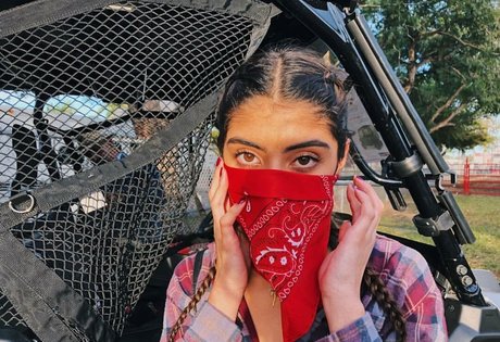 Antoenella セクシー女優 画像
