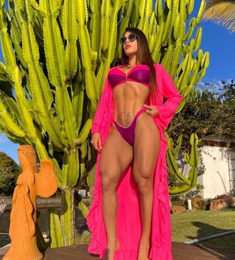 Yasmin Castrillon トップスター 写真