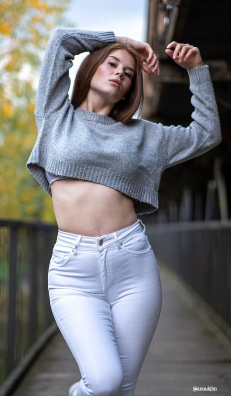 anoukjhn エロティック女優 アーカイブ