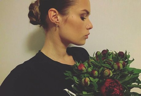 Sveta Koltunova モデル 写真