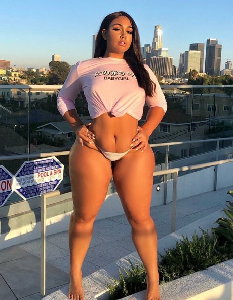 Alexus Danisha ポルノスター 可愛い 画像