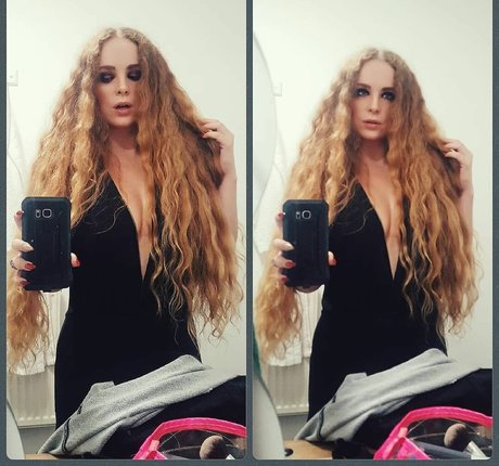 Emily Jezebelle Hamilton ポルノモデル 画像