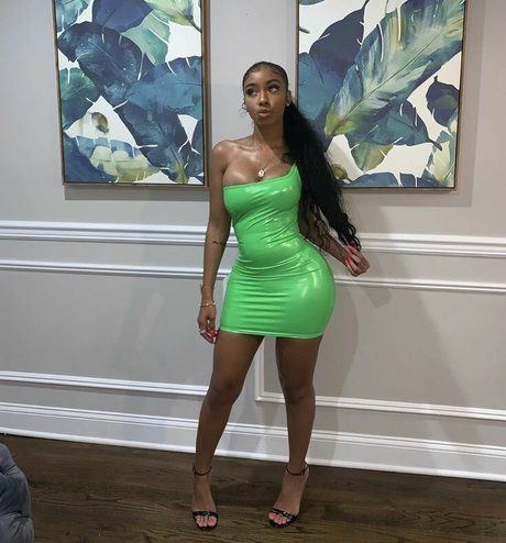 Realamarie 最高のスター ギャラリー