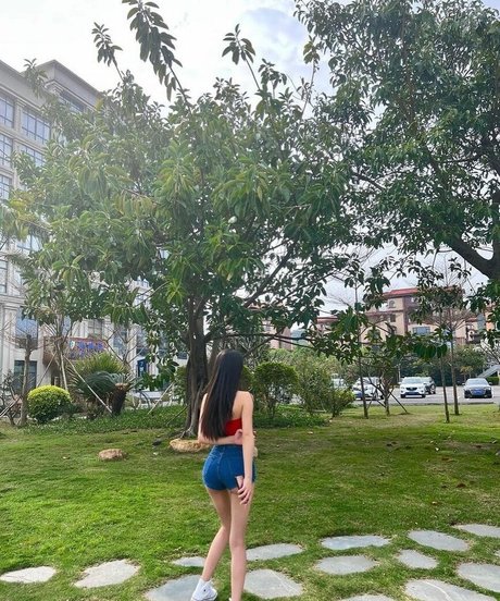 Luna Hwang トップモデル 画像