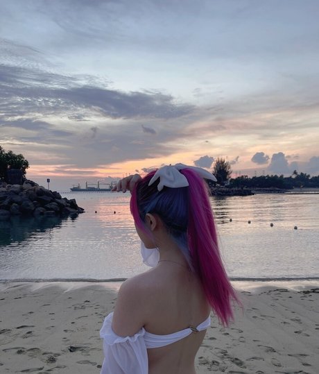 Yuyu Monster ポルノスター 美しい 写真