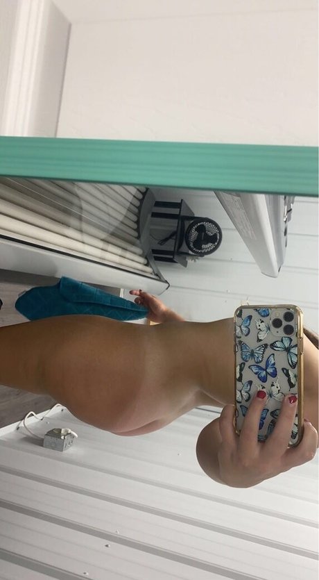 Alexus Emerson ヌードモデル 画像