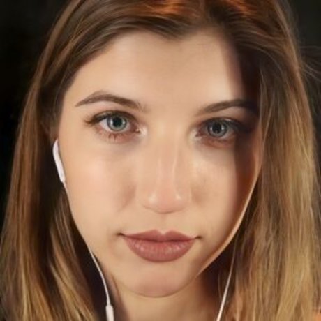 ASMR FrivolousFox 完璧なモデル 写真