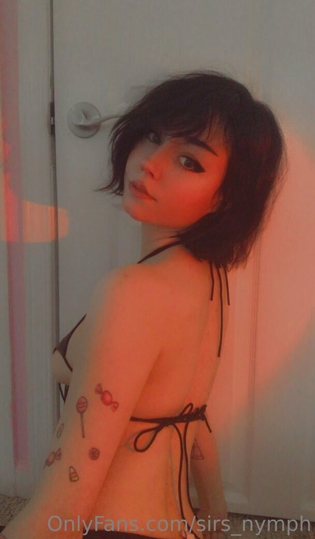 Sirs nymph ヌードスター 写真