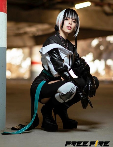 Nadyasonika 素敵なモデル 写真