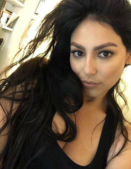 cerissa 裸のモデル 画像