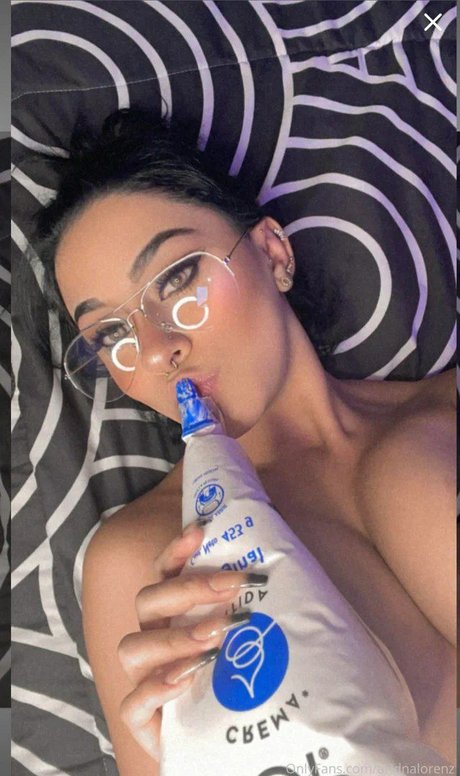 Ariadna Lorenzana ホットなスター 写真
