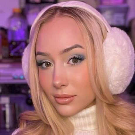 evathetattedbarbie 最高のモデル 画像