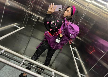 Anisyia アダルトモデル 写真