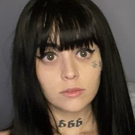 Gothjockof 美しいポルノスター 写真