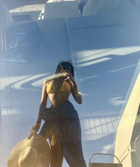 Shreya Arun アダルトスター 画像