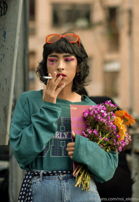 elenikaidoo セックス女優 画像