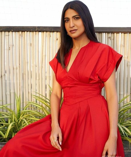 Aahana Kumra アダルトスター アーカイブ